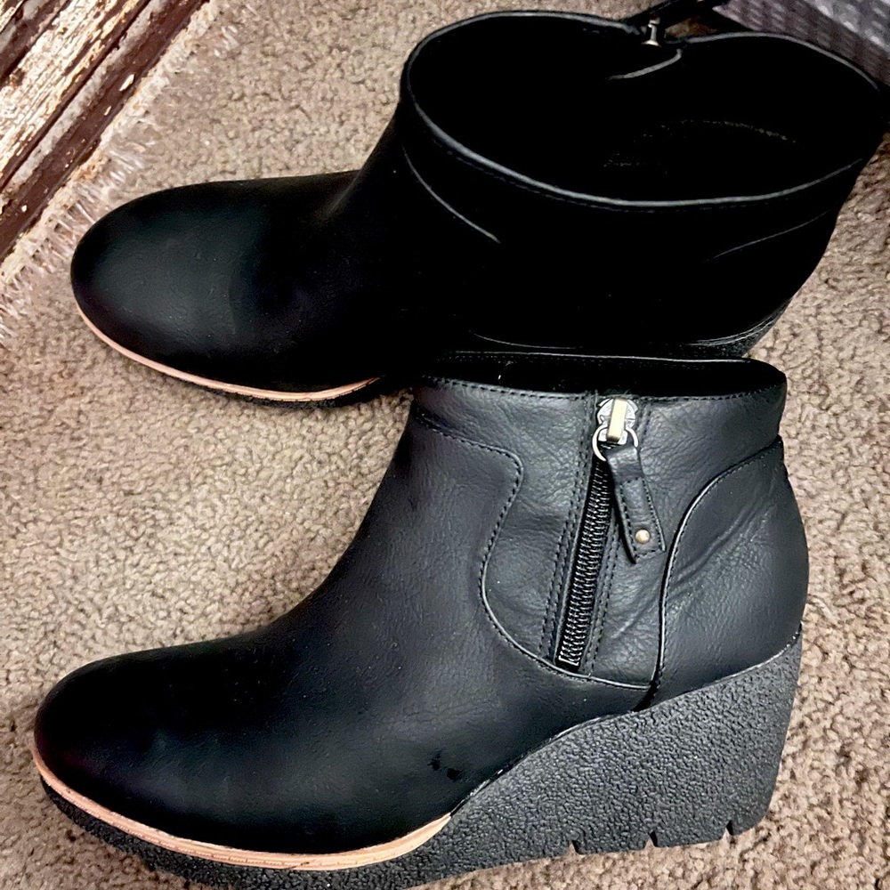 Dr Scholls Bianca Wedge Booties